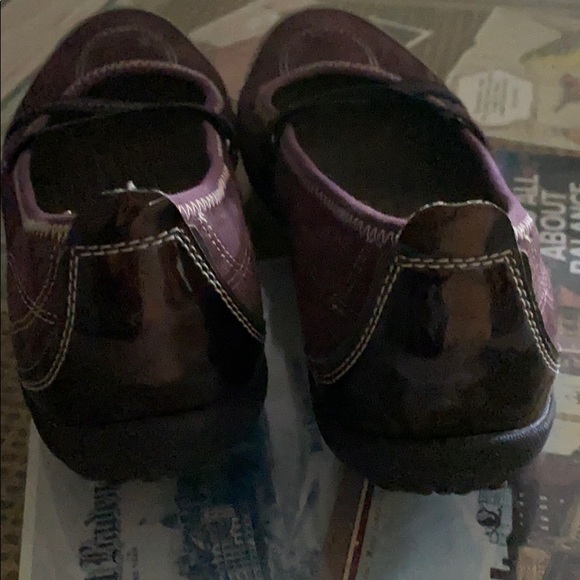 Shoes - Picture 4 of 4